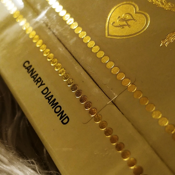 *NEW - SEALED IN BOX* Too Faced Canary Diamond Light Diamond Fire Highlighter - Picture 14 of 16